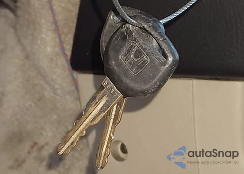 1993 Honda Accord Lx from USA, damaged, VIN 1HGCB7653PA166067